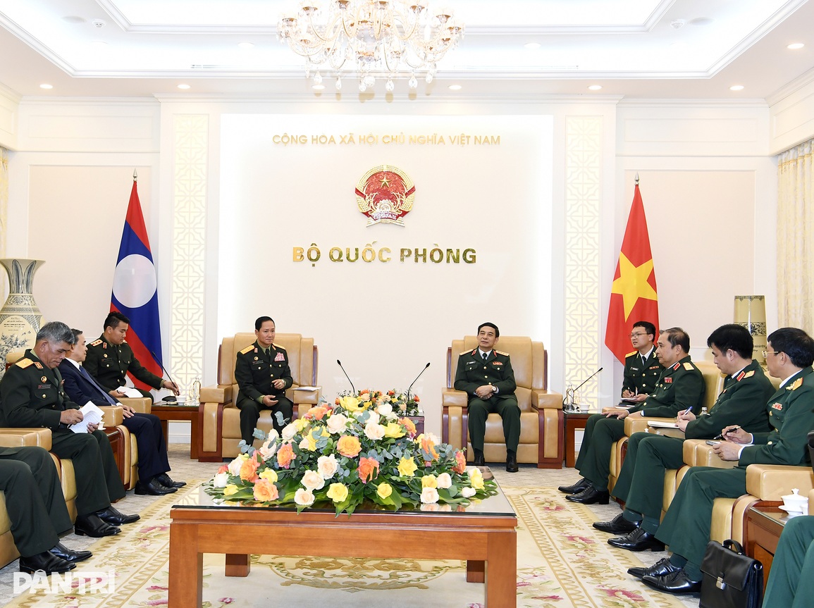 Tổng Tham mưu trưởng Quân đội nhân dân Lào thăm chính thức Việt Nam - 3 Tổng Tham mưu trưởng Quân đội nhân dân Lào thăm chính thức Việt Nam - 3