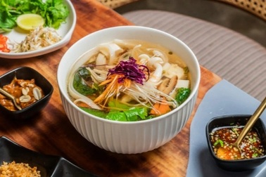 Trót mê ẩm thực Việt Nam, người đàn ông Ấn Độ mang món ăn Việt về quê