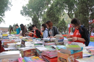 Sôi động Ngày sách 2017