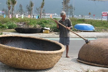 Thuyền thúng xuất ngoại