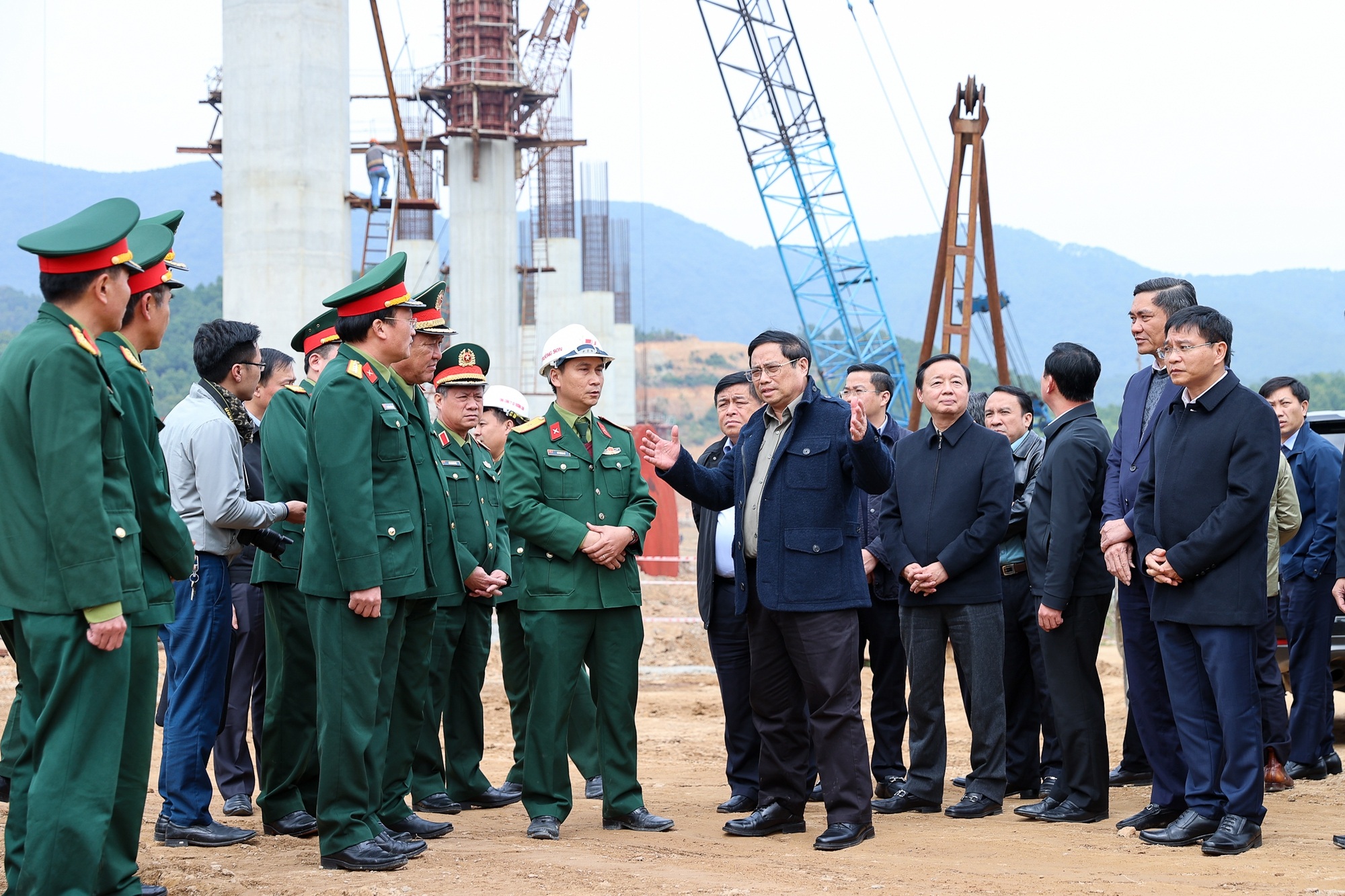 Tăng tốc giải ngân vốn đầu tư công ngay từ đầu năm - 1 Tăng tốc giải ngân vốn đầu tư công ngay từ đầu năm - 1