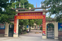 Bắt tạm giam thầy giáo dạy toán dâm ô nữ sinh lớp 6