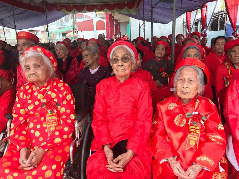 Tục khao lão có một không hai ở ngôi làng cổ nhất nhì Nam Định - 9 Tục khao lão có một không hai ở ngôi làng cổ nhất nhì Nam Định - 9