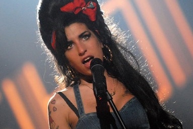 Amy Winehouse không chết vì sốc thuốc