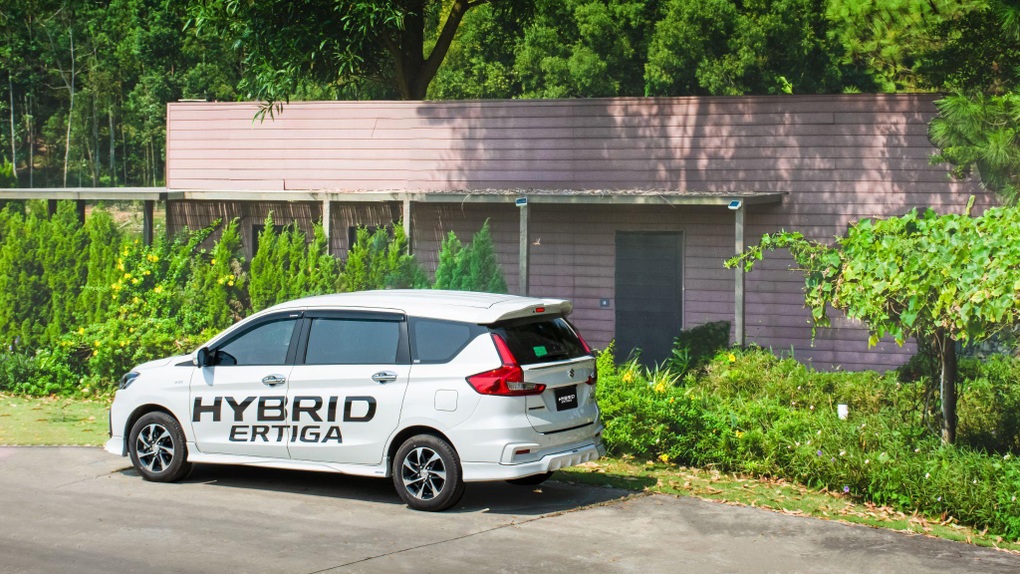 Việt Nam Suzuki ưu đãi đến 18,8 triệu đồng khi mua Hybrid Ertiga - 3 Việt Nam Suzuki ưu đãi đến 18,8 triệu đồng khi mua Hybrid Ertiga - 3