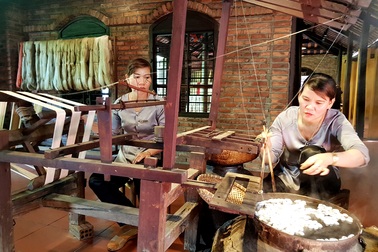 Bao giờ ngành trồng dâu, nuôi tằm Việt Nam mới trở lại thời hoàng kim?