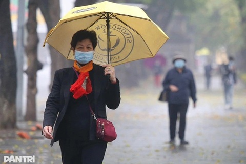 Nam Trung Bộ một số nơi có mưa rào, miền Bắc trời rét