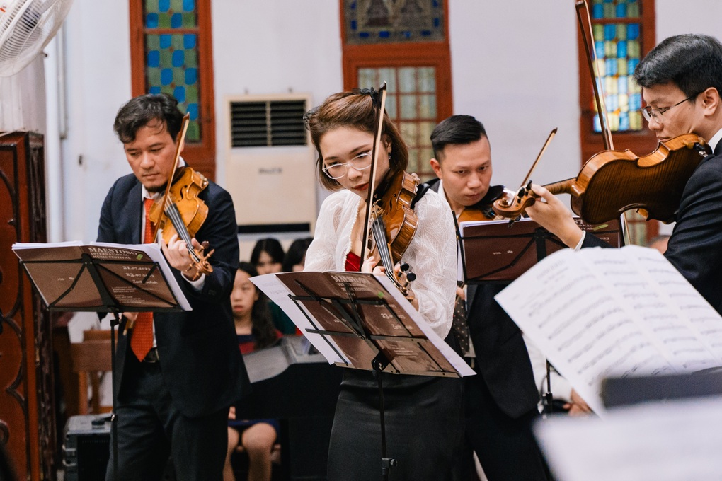 Đêm hòa nhạc Giáng sinh ý nghĩa của các nghệ sĩ trẻ tài năng - 2 Đêm hòa nhạc Giáng sinh ý nghĩa của các nghệ sĩ trẻ tài năng - 2