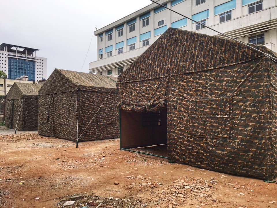 Thêm một ca mắc Covid-19 là bé trai 10 tuổi, nâng tổng số ca mắc lên 204 - 1 Thêm một ca mắc Covid-19 là bé trai 10 tuổi, nâng tổng số ca mắc lên 204 - 1
