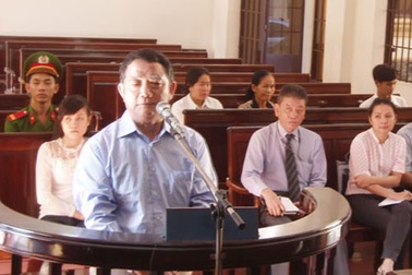 Giám đốc ngoại quốc vướng lao lý vì người đẹp