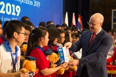 Atlantic trao học bổng cho các tài năng toán học trẻ