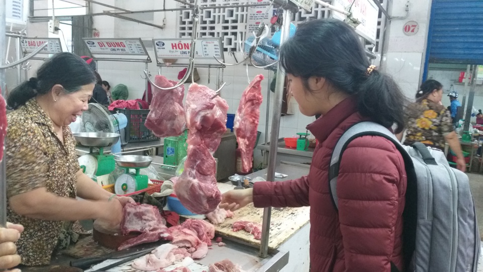 Đà Nẵng tăng điểm bán bình ổn giá thịt heo dịp Tết Nguyên đán - 2 Đà Nẵng tăng điểm bán bình ổn giá thịt heo dịp Tết Nguyên đán - 2
