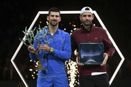 Djokovic vững vàng ở ngôi số một thế giới, bỏ xa Alcaraz