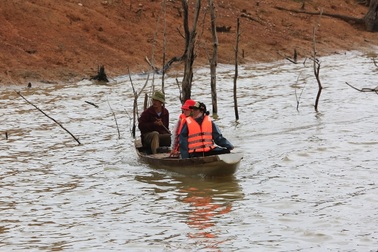 Tìm thấy thi thể cuối cùng trong vụ lật xuồng trên hồ thủy điện