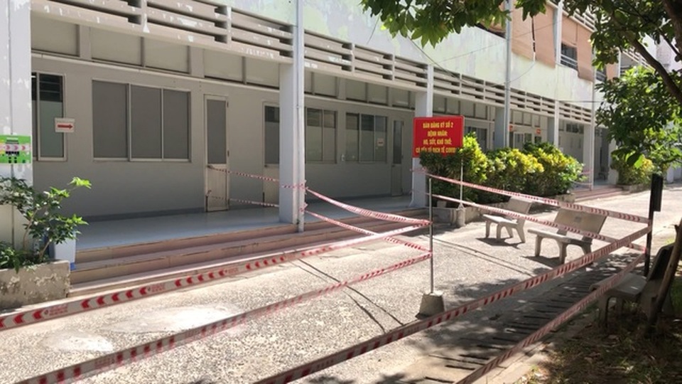 Nhật ký bác sĩ ở viện trong 4 tường rào phong tỏa để chống dịch Covid-19 - 3 Nhật ký bác sĩ ở viện trong 4 tường rào phong tỏa để chống dịch Covid-19 - 3