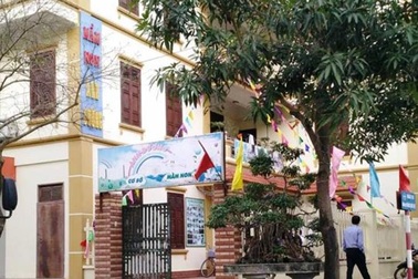 Công an nhận định: Cháu bé mầm non 3 tuổi tử vong do ngã từ tầng 3 xuống đất