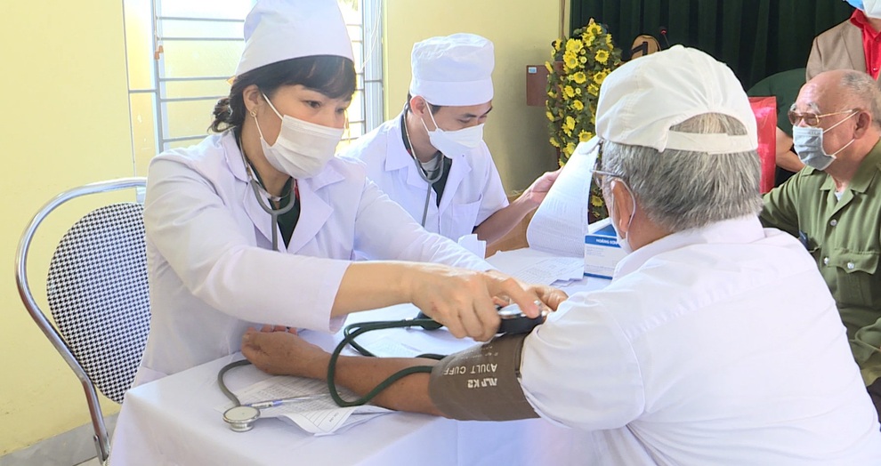 Hơn 200 thương binh, người có công… được khám bệnh, phát thuốc miễn phí - 1 Hơn 200 thương binh, người có công… được khám bệnh, phát thuốc miễn phí - 1