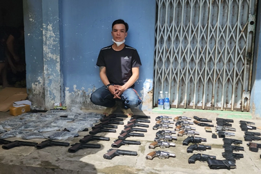 Triệt xóa xưởng chế tạo vũ khí, công cụ hỗ trợ quy mô lớn