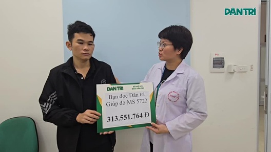 Bạn đọc Dân trí giúp đỡ cậu bé mắc bại não hơn 313 triệu đồng