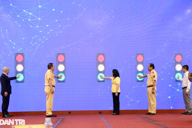 Huy động sức mạnh, trí tuệ toàn dân vì giao thông an toàn