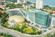 Cổ phiếu lập đỉnh, vợ chủ tịch công ty bất động sản muốn kiếm trăm tỷ đồng