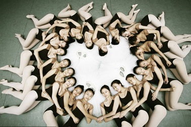 Ngắm ảnh tốt nghiệp của nữ sinh trường múa Bắc Kinh