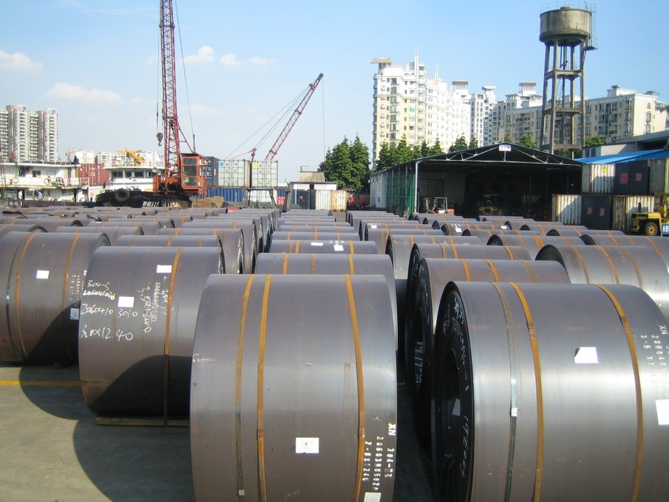 Cuối năm hàng Trung Quốc đổ bộ, Việt Nam thâm hụt thương mại hơn 31 tỷ USD - 1 Cuối năm hàng Trung Quốc đổ bộ, Việt Nam thâm hụt thương mại hơn 31 tỷ USD - 1