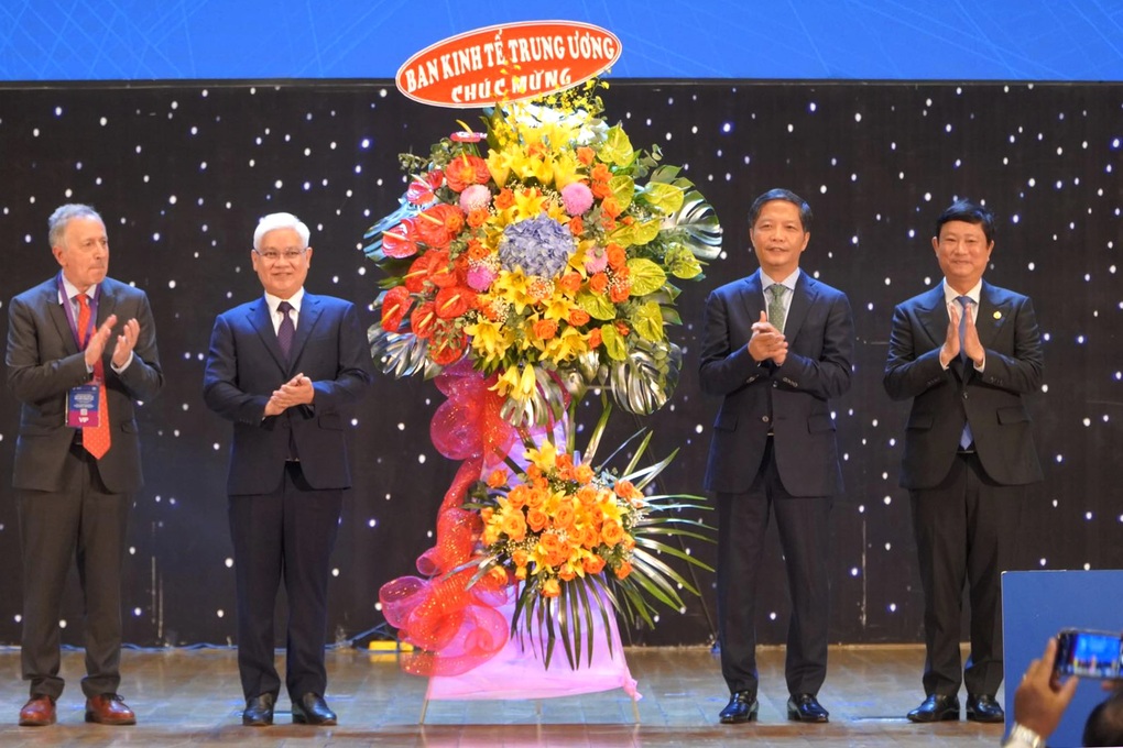 Bình Dương lần thứ 2 lọt Top 7 Cộng đồng thông minh thế giới - 2 Bình Dương lần thứ 2 lọt Top 7 Cộng đồng thông minh thế giới - 2