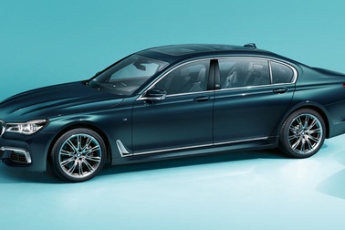BMW giới thiệu phiên bản đặc biệt 7-Series Edition 40 Jahre