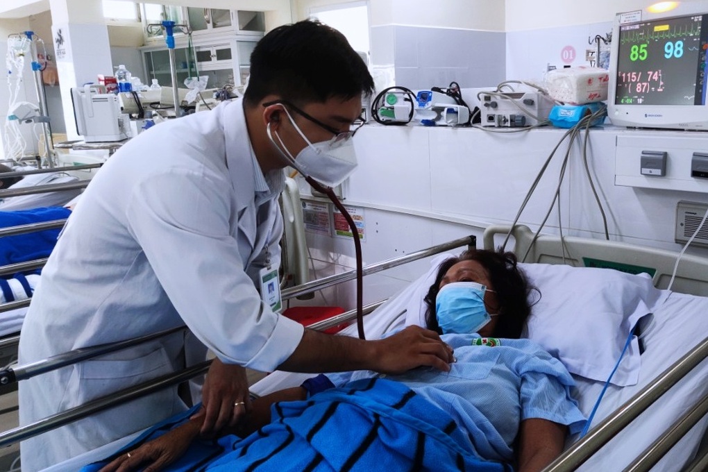 Đau nhói khi nấu cơm nhưng không vào viện ngay, người phụ nữ nguy kịch - 2 Đau nhói khi nấu cơm nhưng không vào viện ngay, người phụ nữ nguy kịch - 2