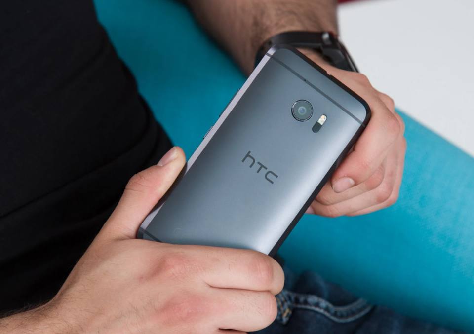 CEO HTC từ chức do Covid-19 - 2 CEO HTC từ chức do Covid-19 - 2
