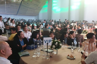 Thị trường sôi động trong ngày giới thiệu Tiến Lộc Garden