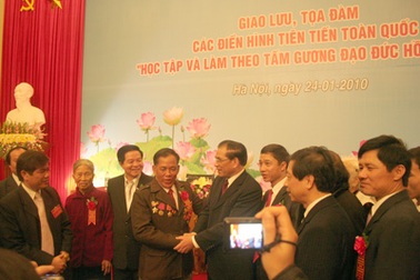 Bừng sáng những gương học tập và làm theo Bác