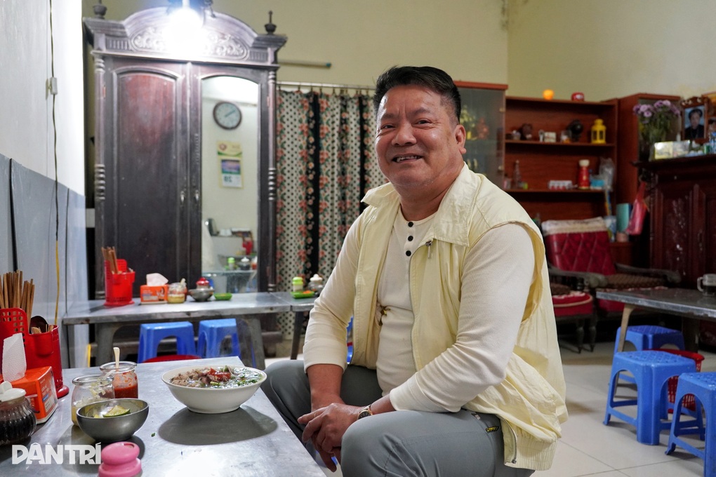 Bát phở 25.000 đồng trong quán rẻ nhất Hà Nội, nhiều năm không tăng giá - 4