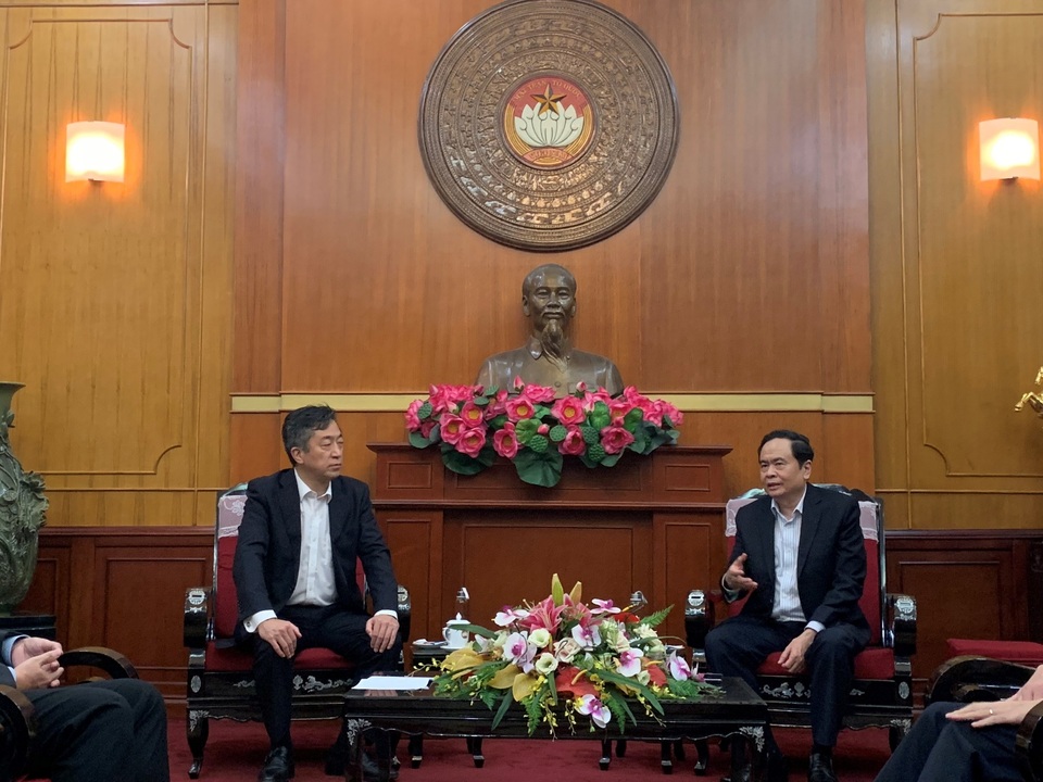 Hỗ trợ người dân miền Trung vượt qua khó khăn do mưa lũ gây ra - 1 Hỗ trợ người dân miền Trung vượt qua khó khăn do mưa lũ gây ra - 1