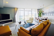 Chi 350 triệu “biến” căn hộ view Hồ Tây đẹp “sang chảnh” không ngờ