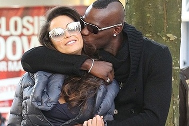 Bạn gái mang thai viết thư ngỏ thống thiết gửi Balotelli