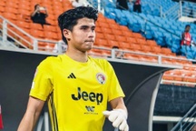 Cầu thủ Việt Nam làm nên lịch sử ở nước ngoài, bị đối thủ chơi xấu