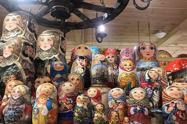 Vì sao người Nga yêu quý búp bê Matryoshka?