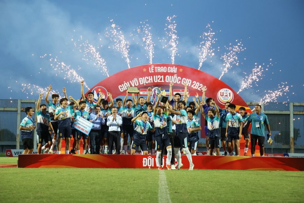 U21 Hoàng Anh Gia Lai vô địch giải U21 Quốc gia 2024 - 2 U21 Hoàng Anh Gia Lai vô địch giải U21 Quốc gia 2024 - 2