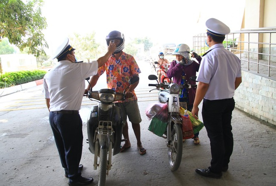Phát hiện một ca dương tính SARS-CoV-2, tiếp xúc 17 người trong cộng đồng - 1 Phát hiện một ca dương tính SARS-CoV-2, tiếp xúc 17 người trong cộng đồng - 1