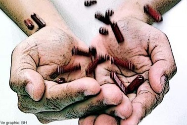 Bắt giữ 11 người sản xuất vỏ nang thuốc chứa chất gây ung thư