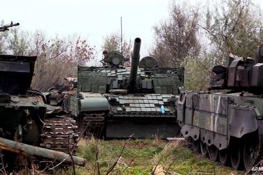 Xe tăng chiến đấu chủ lực của Nga bị thu giữ tại Kherson
