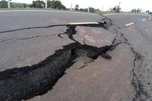 Đường 250 tỷ chưa bàn giao đã nứt toác: Khoanh vùng điểm sạt lở, tránh lan rộng