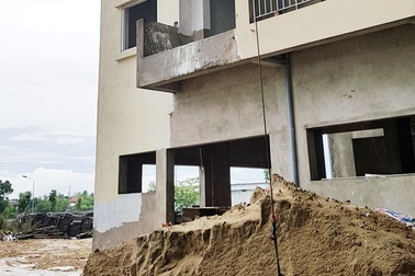 Dự án Nhà ở xã hội Aranya Huế chậm tiến độ, ì ạch như “rùa bò”