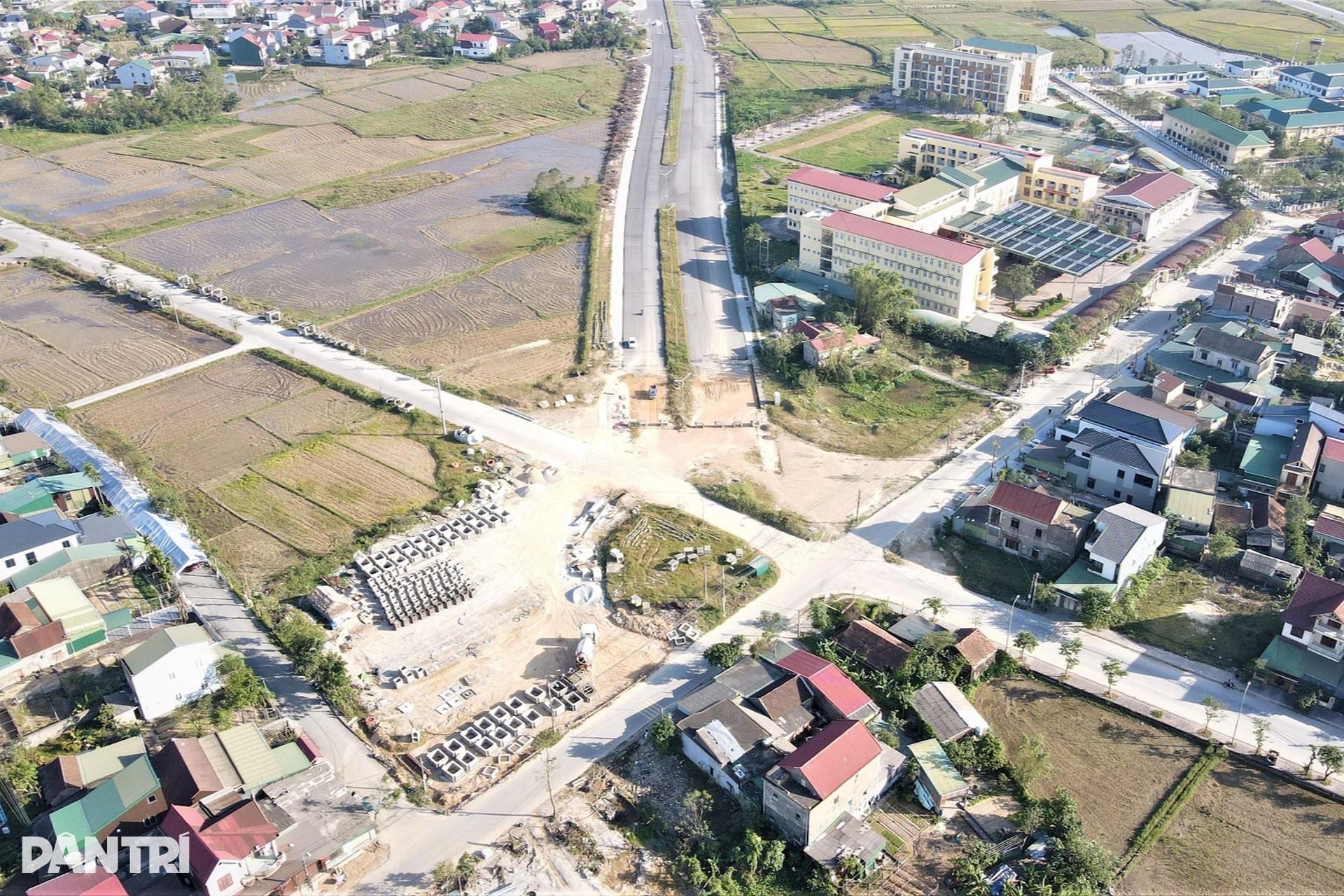 Nhiều dự án trăm tỷ ở Hà Tĩnh thi công đứt đoạn - 2