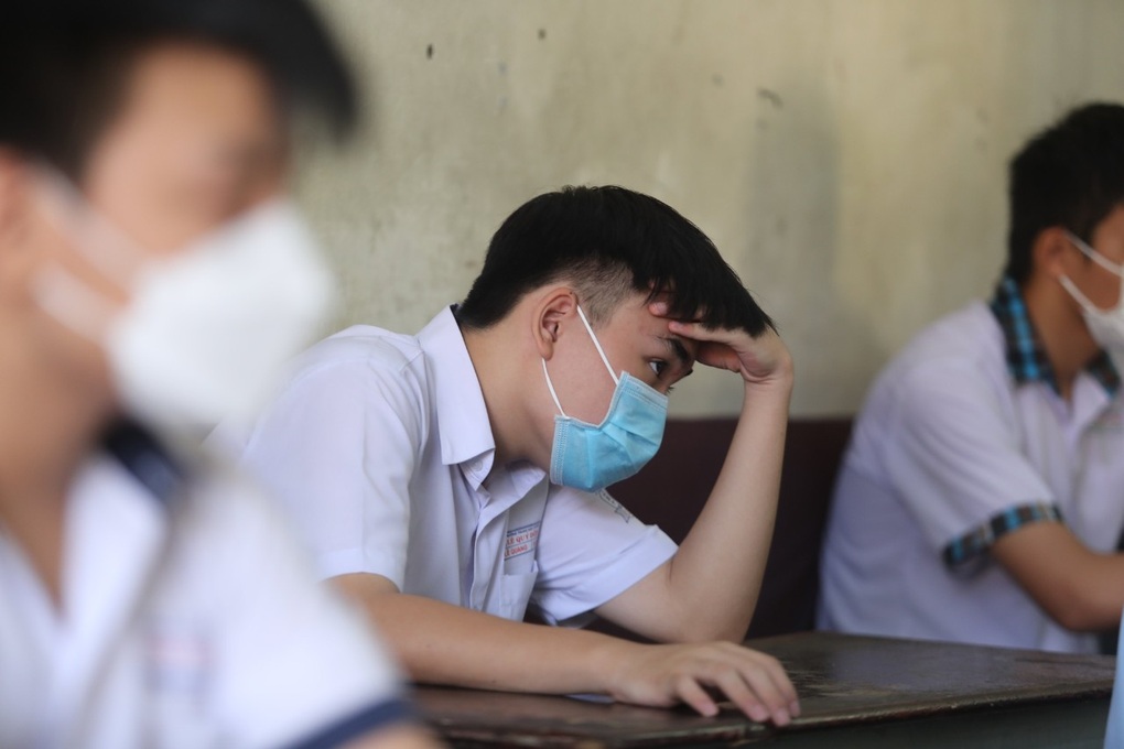 Ngộp thở với đủ kiểu văn mẫu khoe con đỗ lớp 10 trên mạng - 1