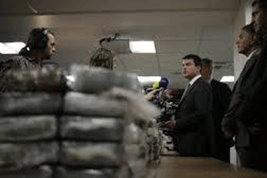 Một phụ nữ Thái Lan buôn ma túy qua Việt Nam lãnh án 10 năm tù