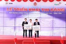 Thi công đường dây 500kV Lào Cai - Vĩnh Yên đi qua địa phận Phú Thọ