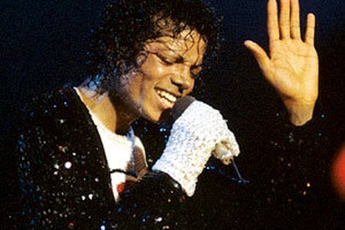 Não của Michael Jackson được bảo quản trong bình thủy tinh